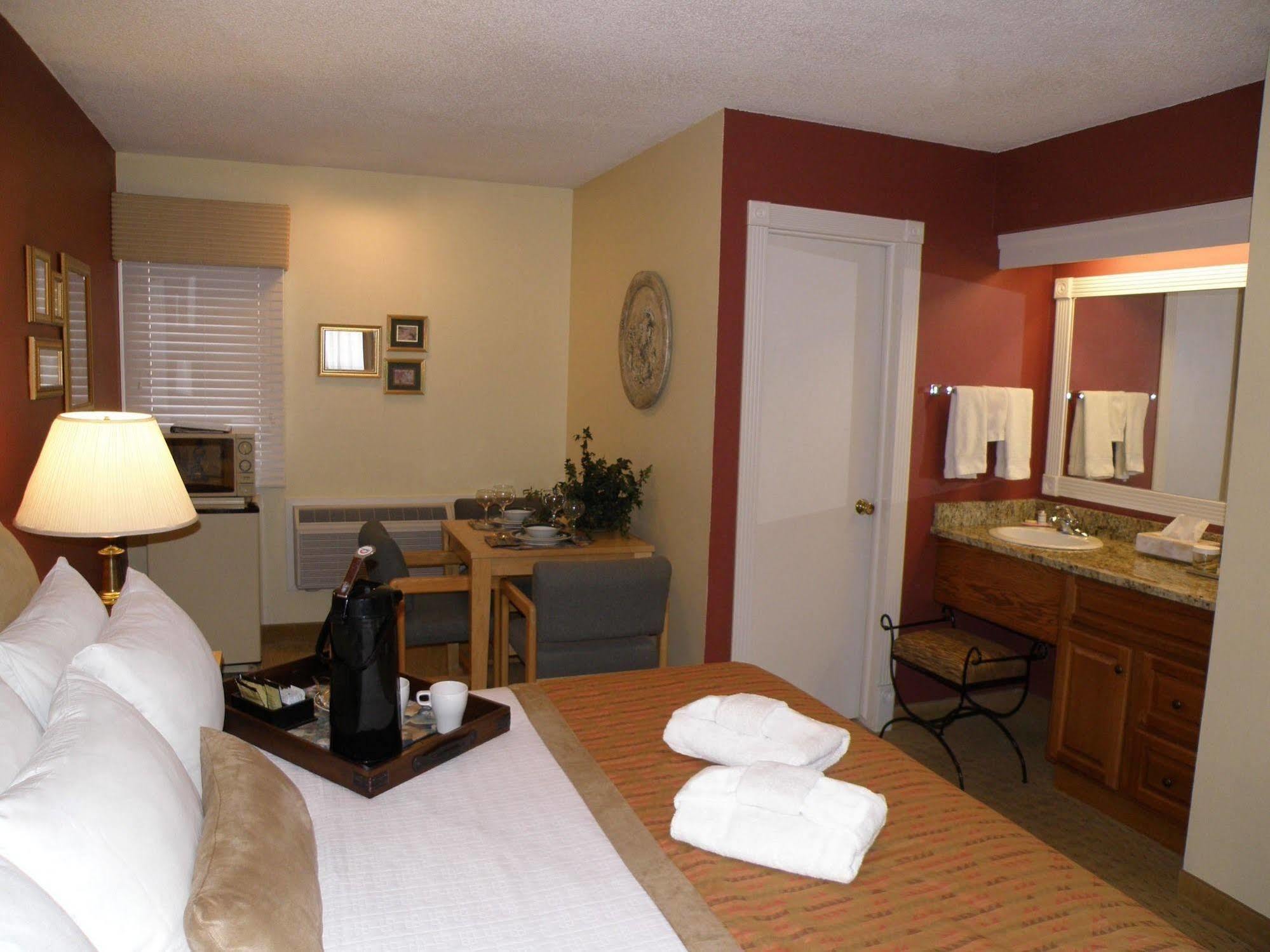 Rivers Edge & Motel Ouray
