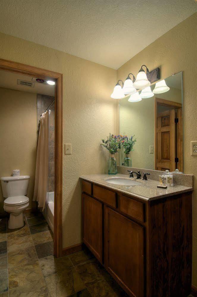 The At Steamboat 4*