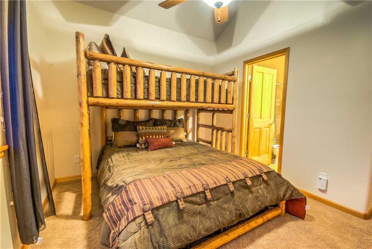Willows Townhome 1106 Apartment *