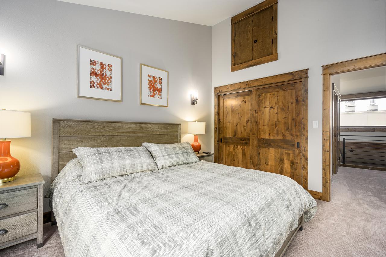 Promontory 6 Townhouse Holiday home *