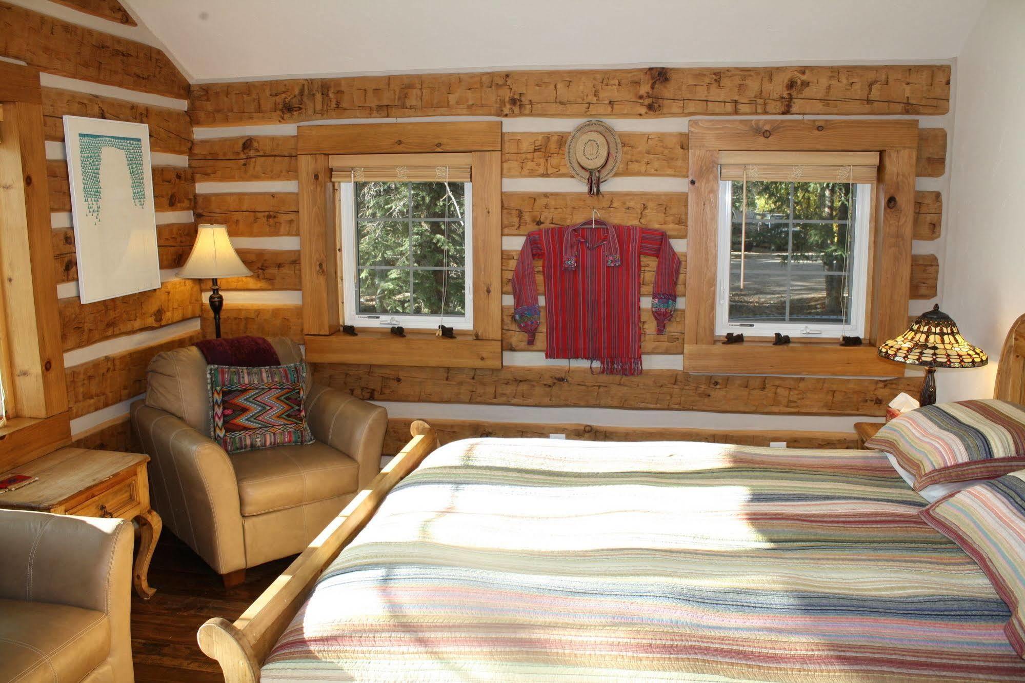 Lodge Riverside Meadows South Fork