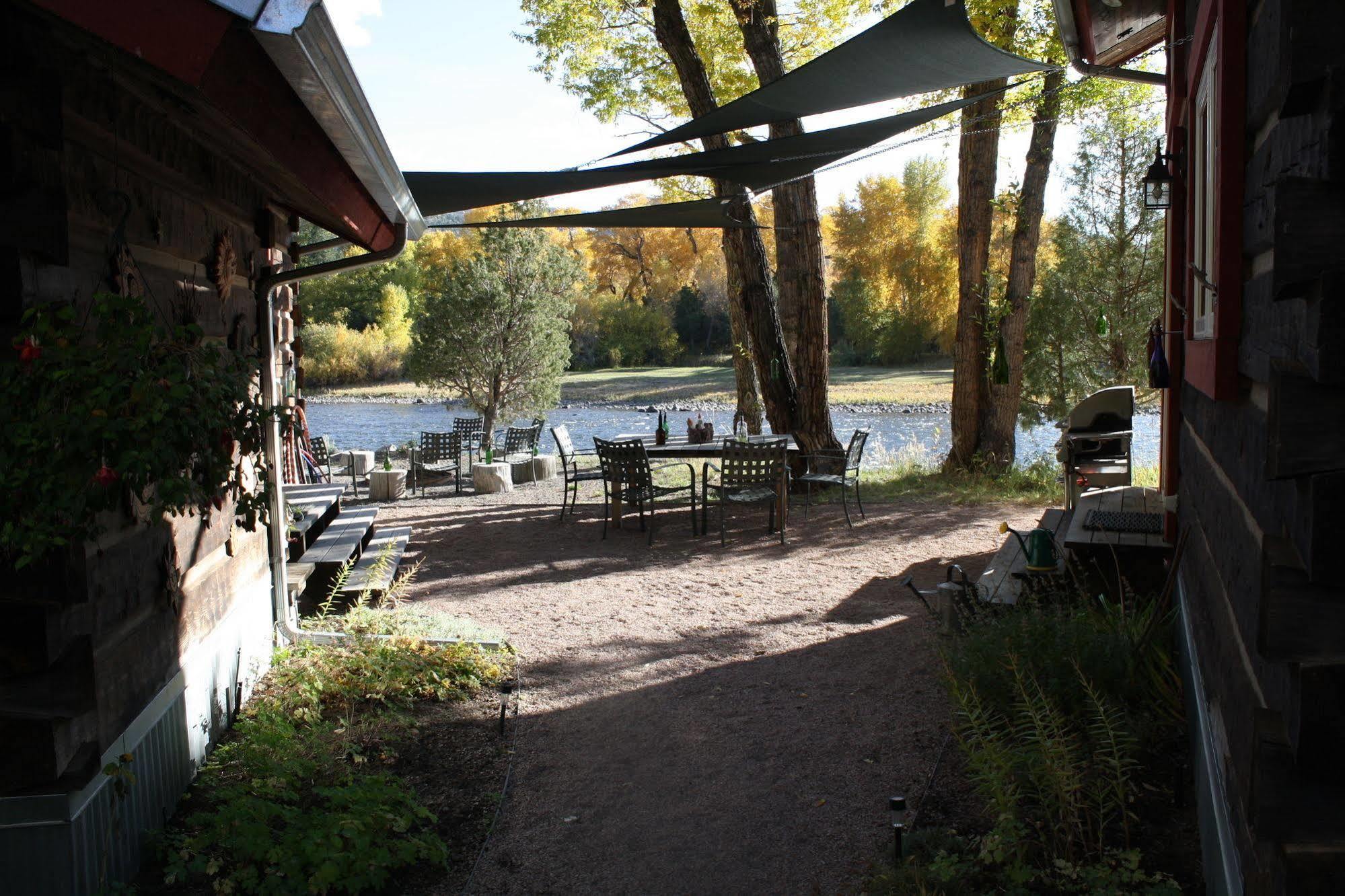 Lodge Riverside Meadows