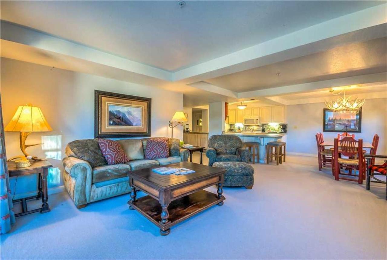 Torian Plum 201 Holiday home