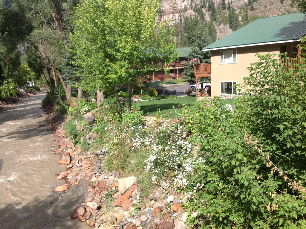 Rivers Edge & 3*