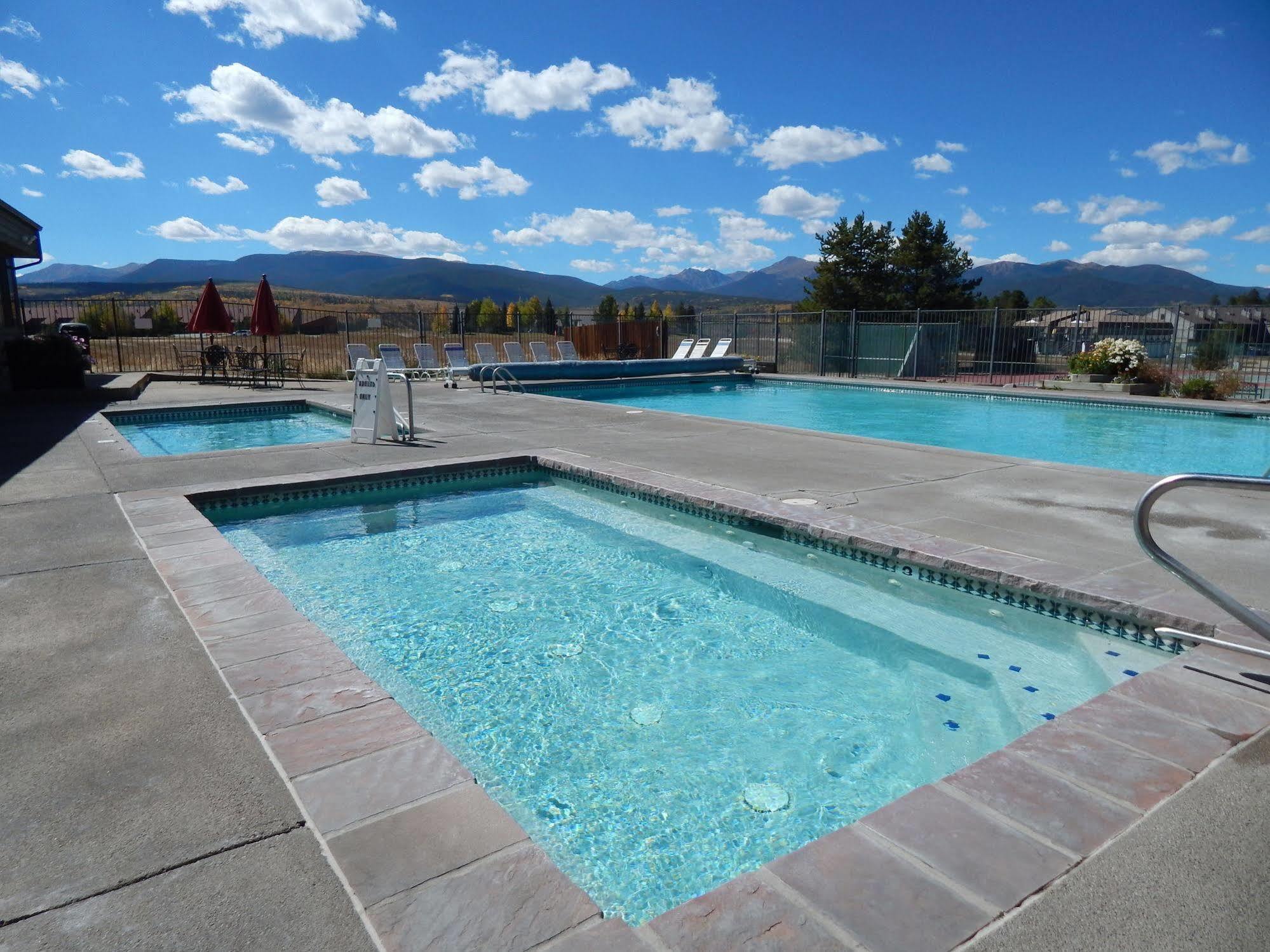 Hotel Meadowridge 2*