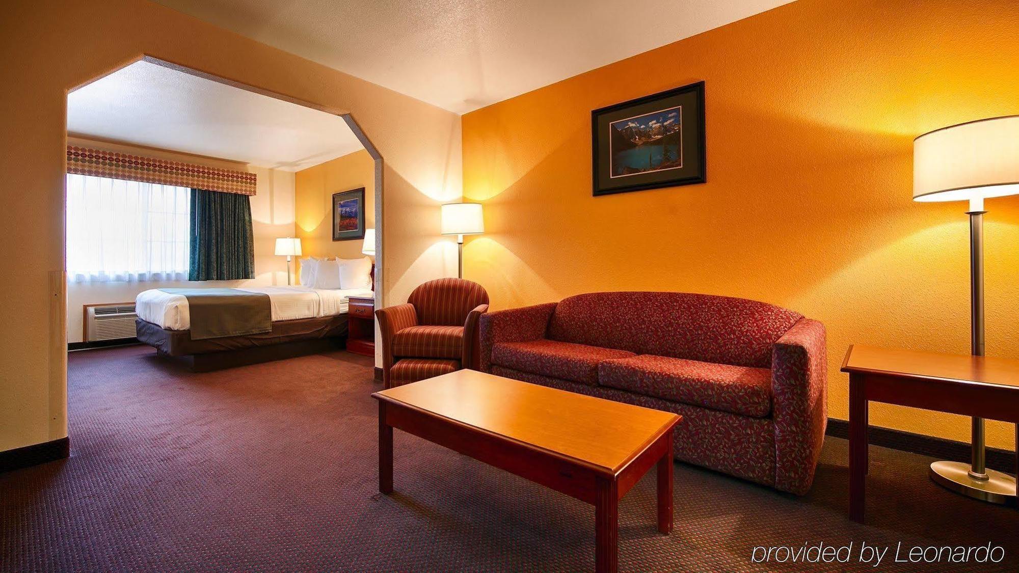 Hotel Western Firestone & 3*