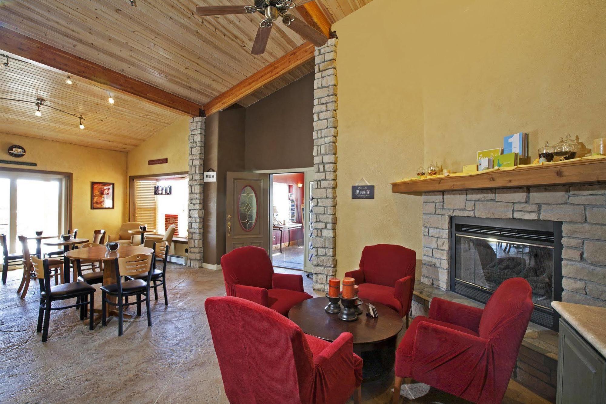 Western Vista Hotel 3*
