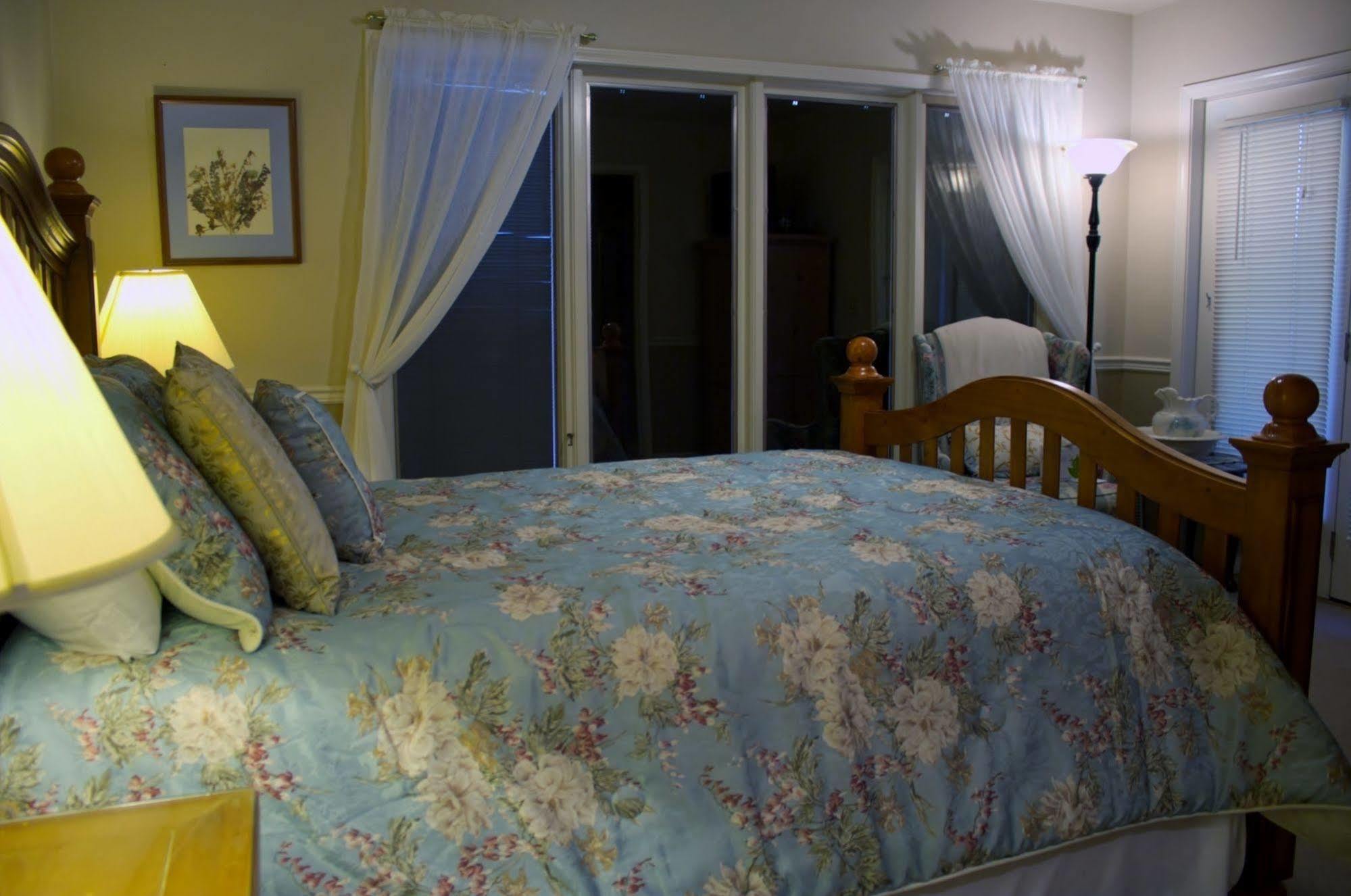 Black Bear Manor