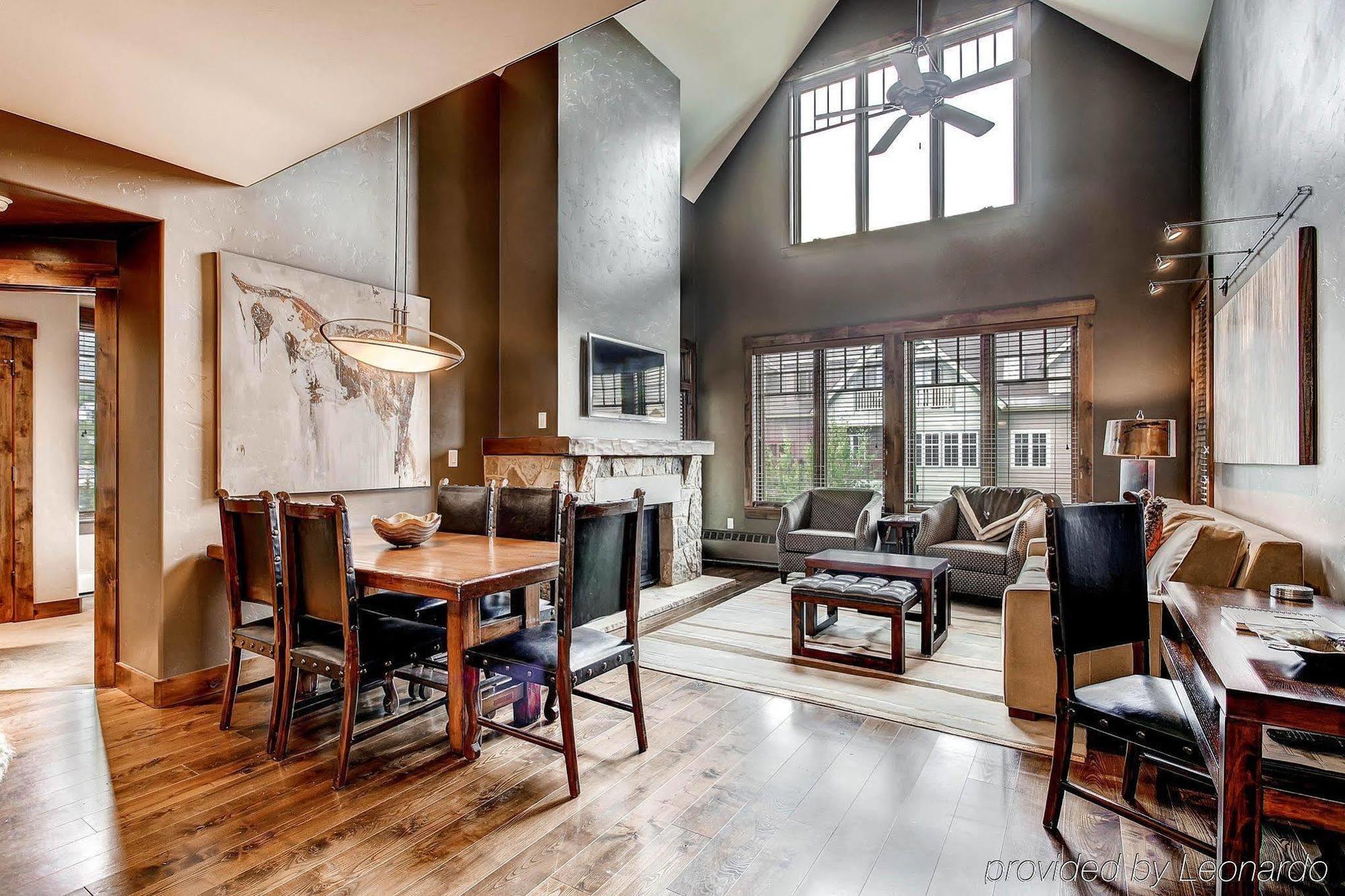 Water House On Main Street Apartment *