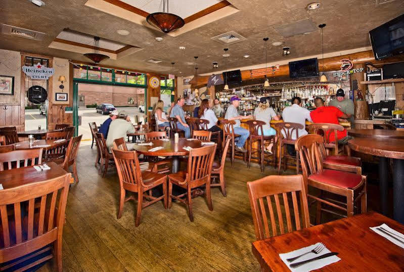 The At Riverwalk Hotel