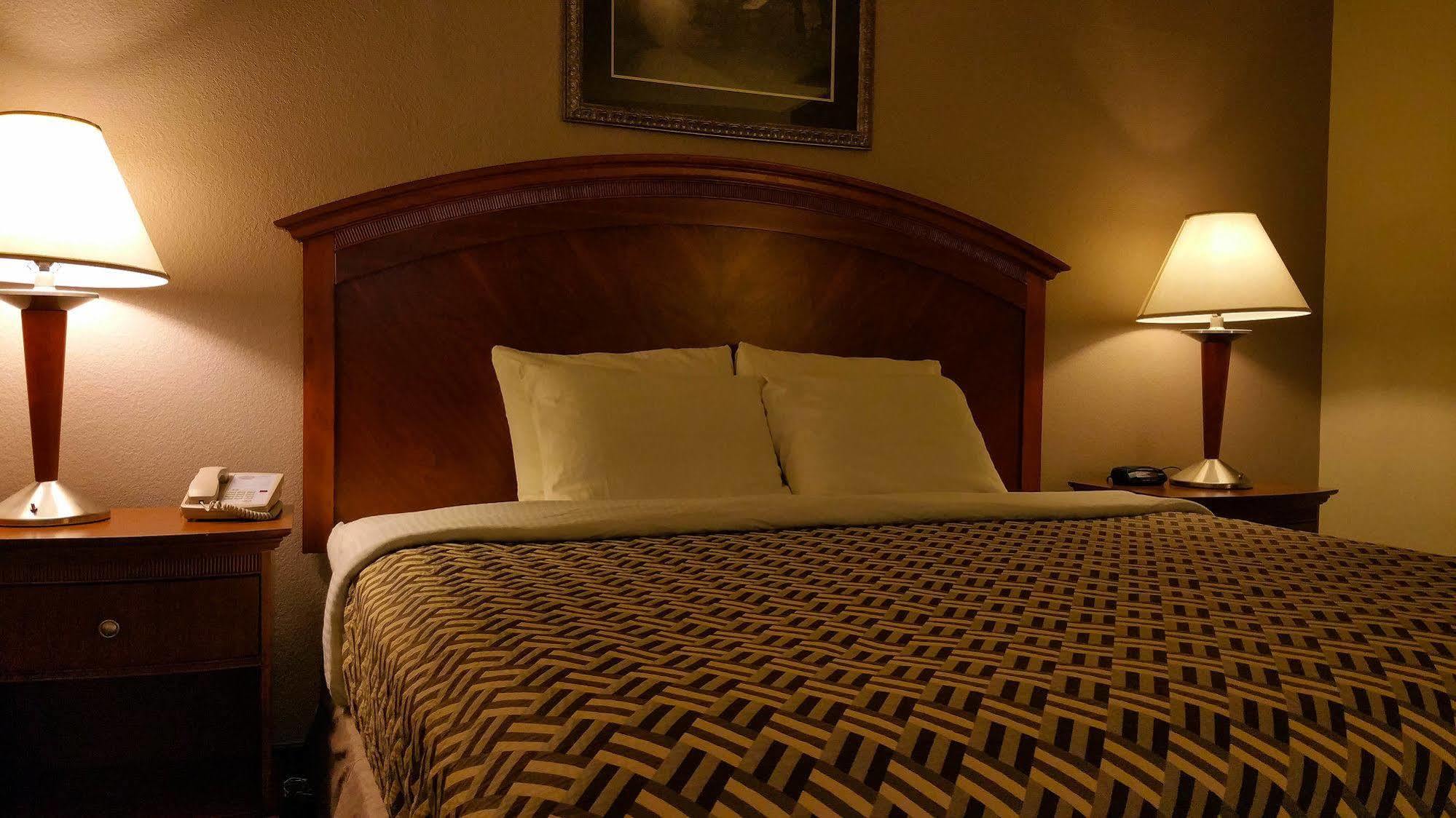 A Riverside Hotel 3*