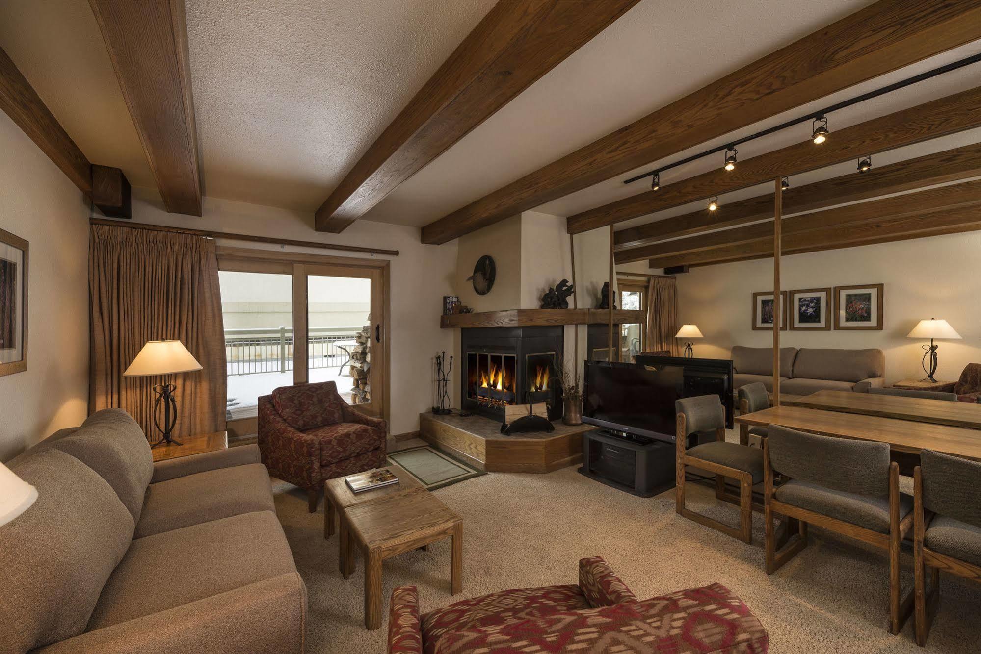 Lodge At Lionshead