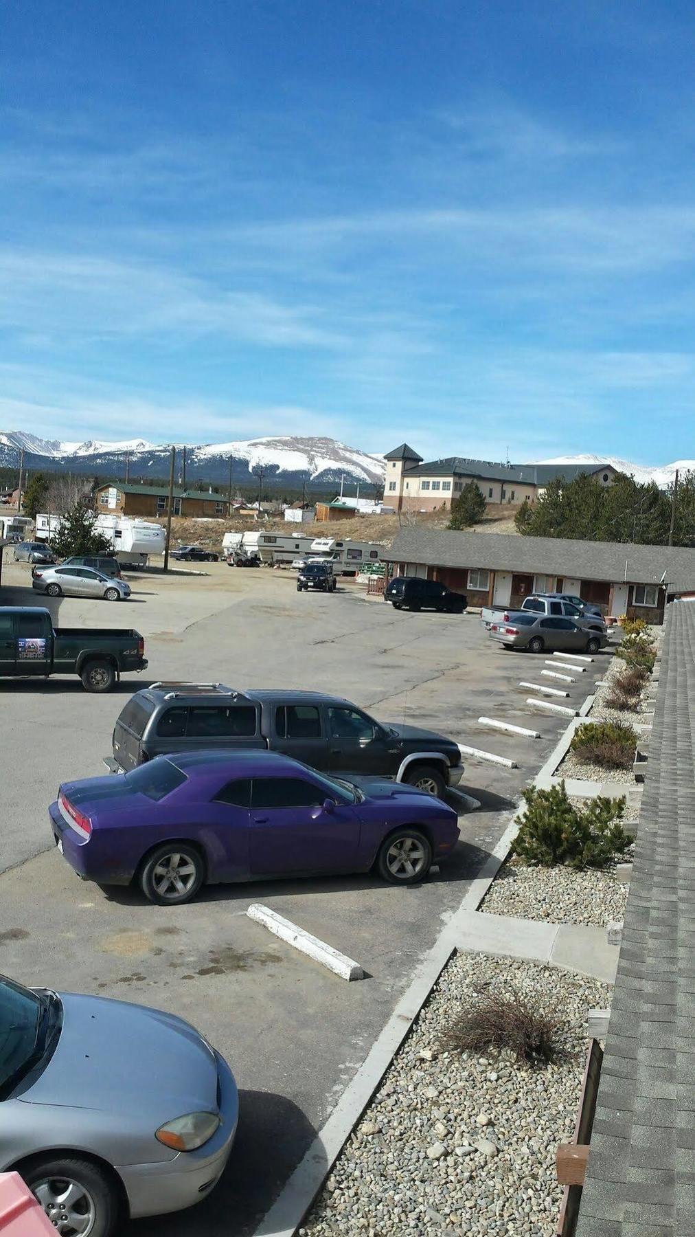 Western & Rv Park Motel 2*