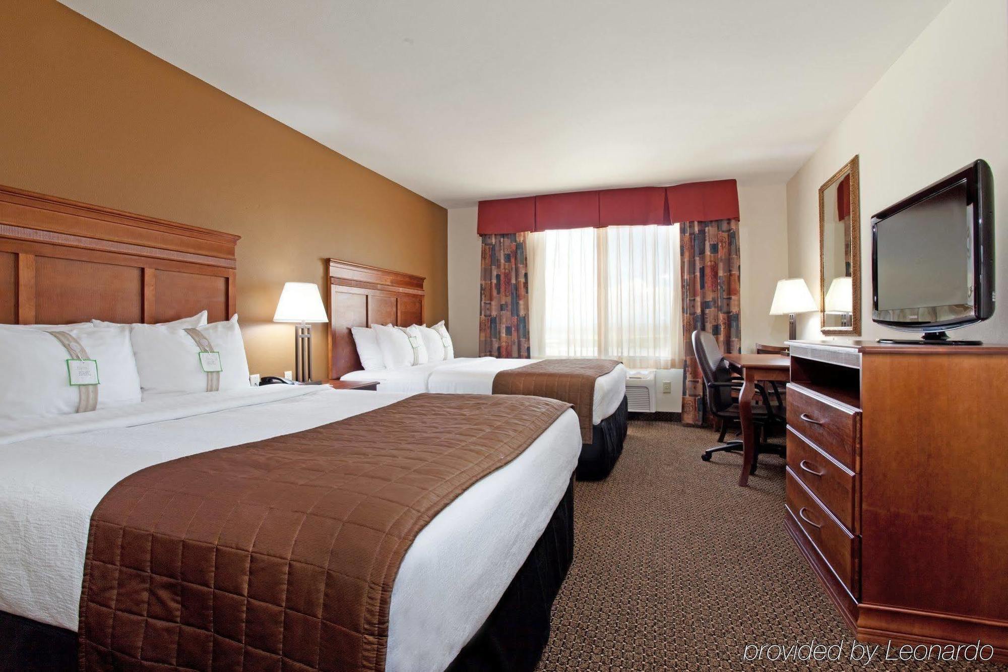 Holiday Express & By Ihg Hotel