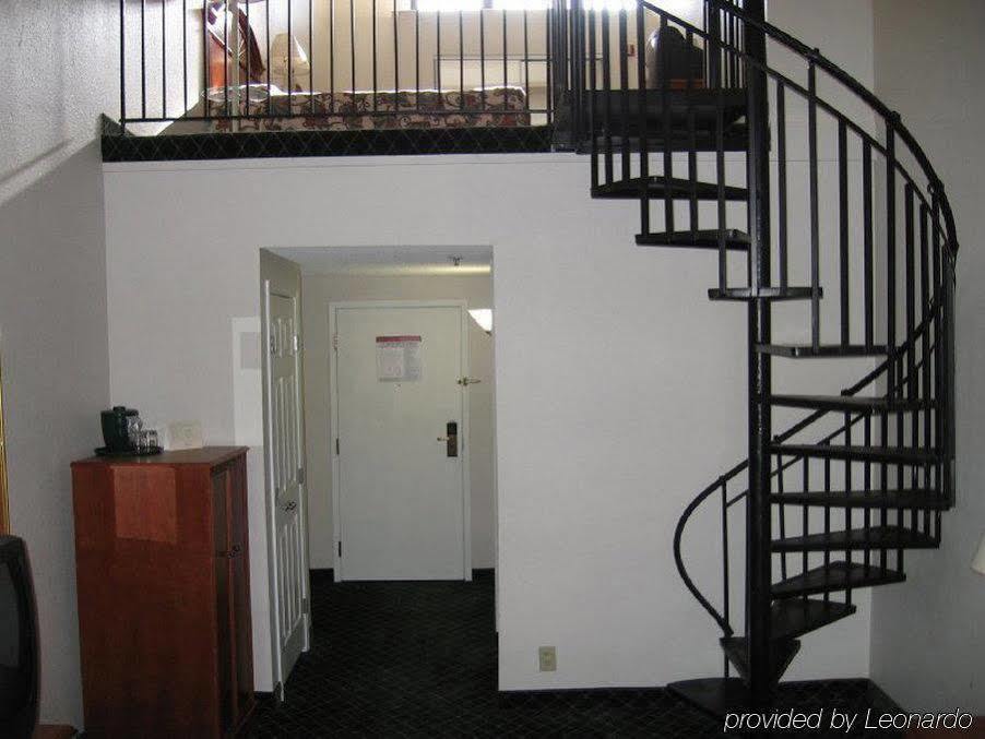 La Quinta By Wyndham - Summit Co