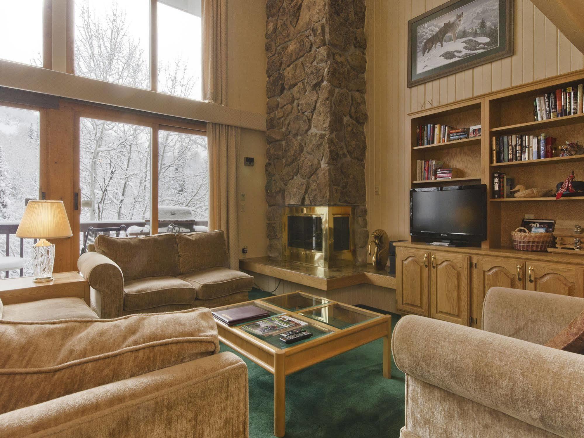 Aparthotel Storm Meadows Townhomes