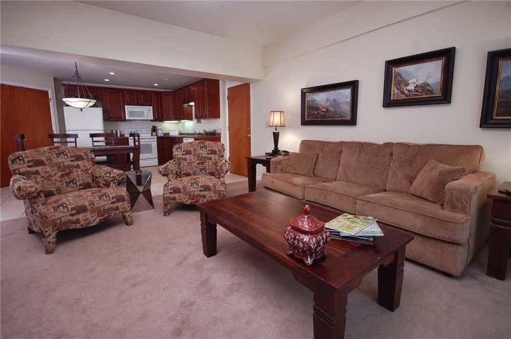 Scandinavian And 3* Steamboat Springs