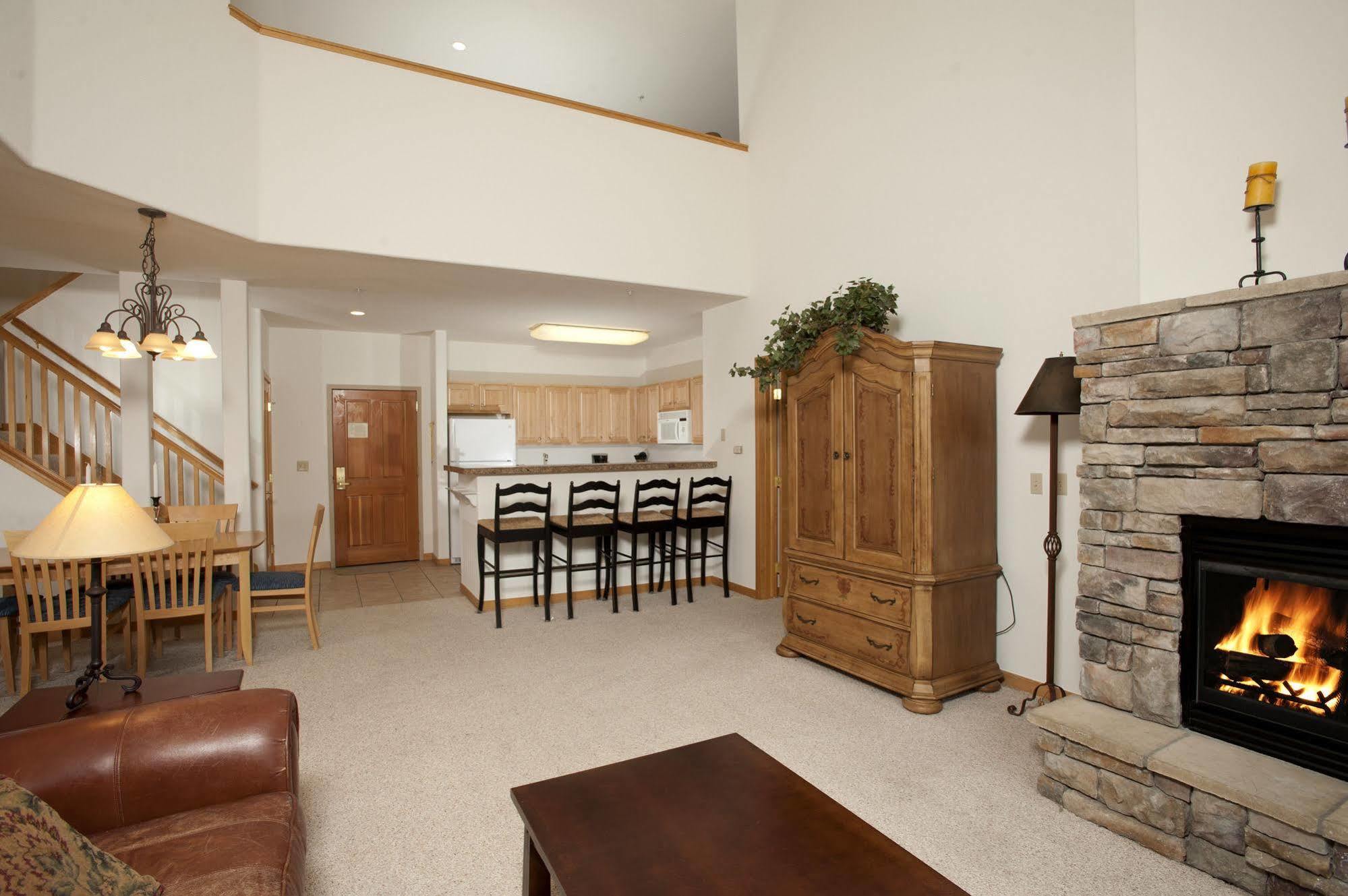Resort Gateway Mountain By