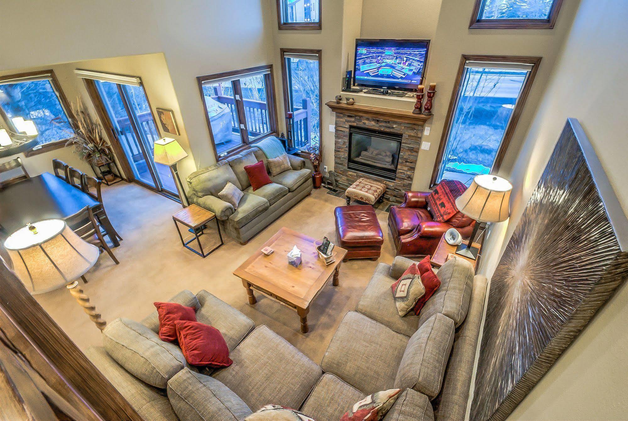 Cascades At Eagleridge By Retreatia *