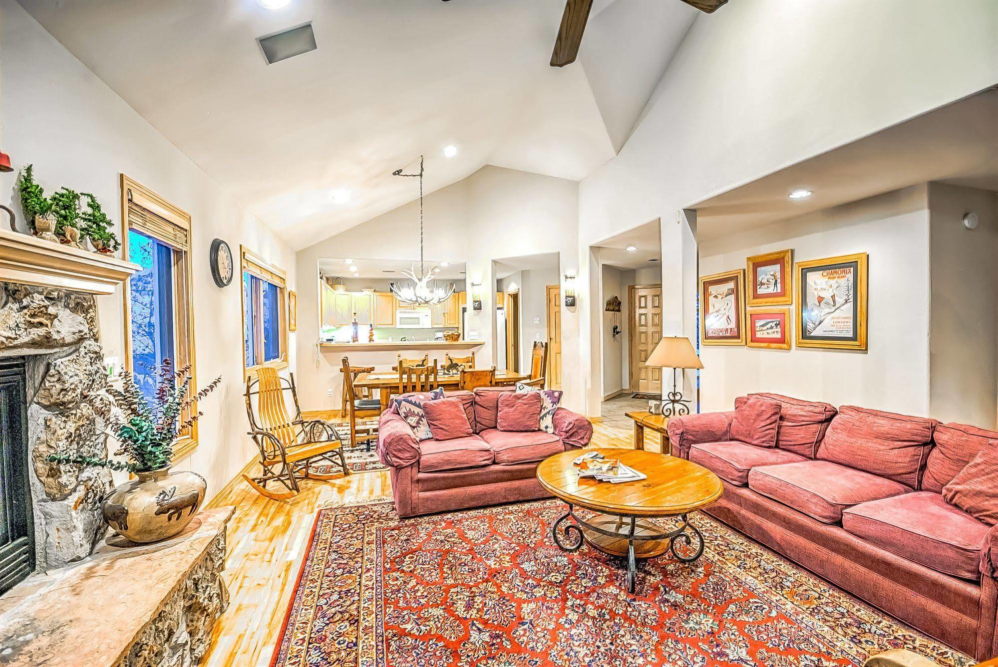 Apartment Cascades At Eagleridge By Retreatia