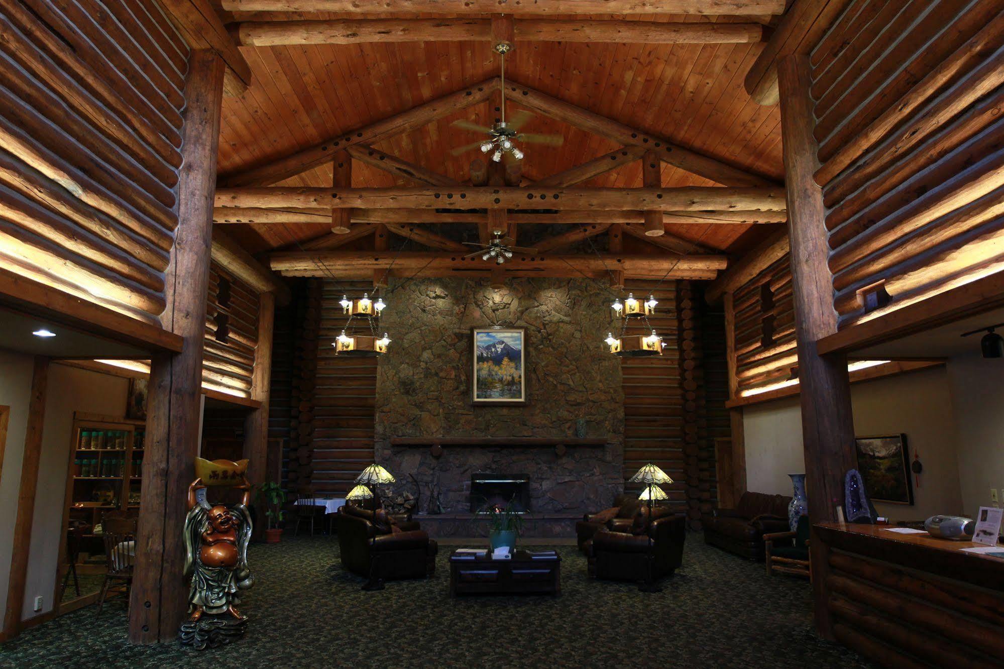 Dao House