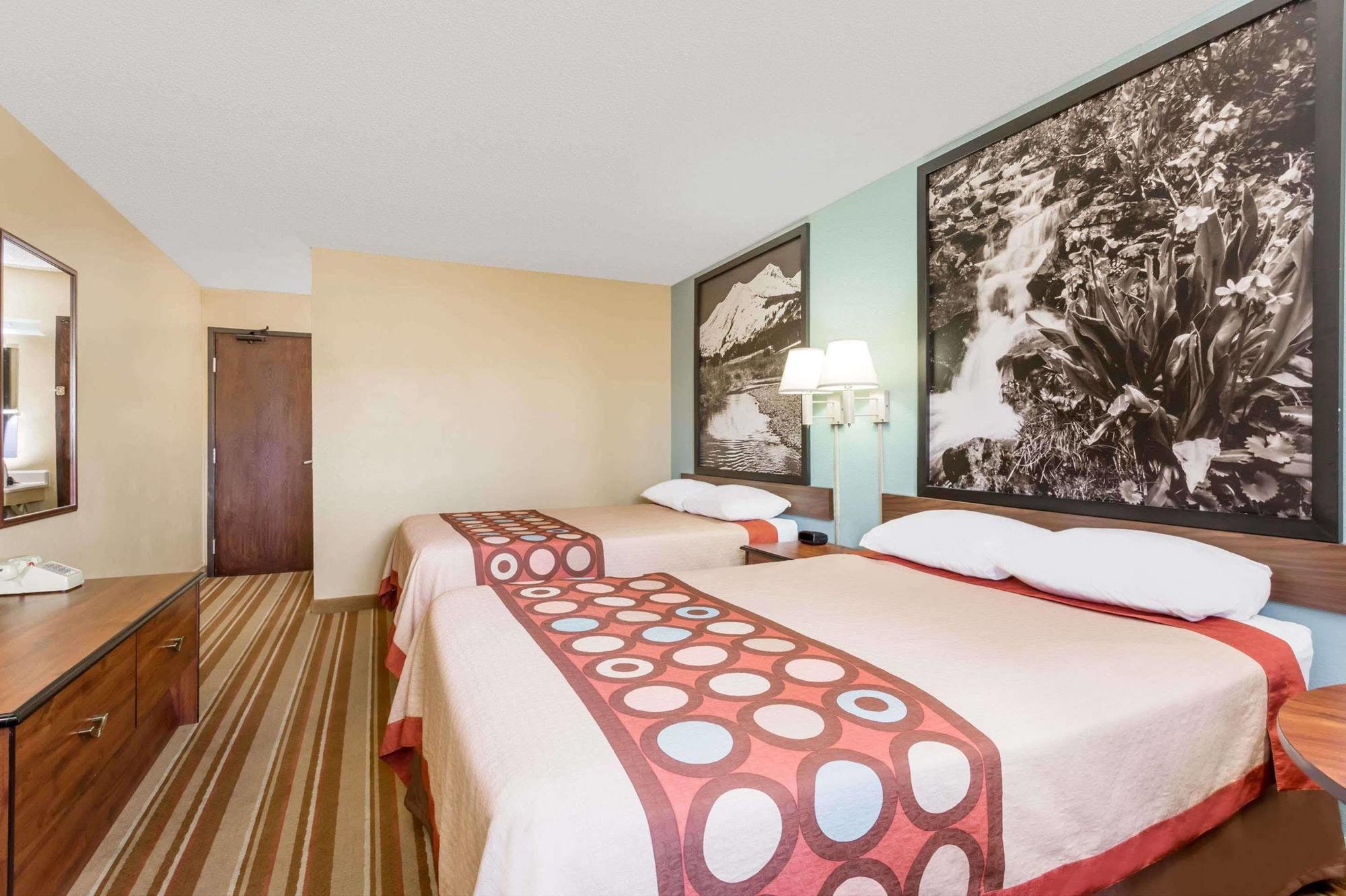 Super 8 By Wyndham Dillon/breckenridge Area Hotel