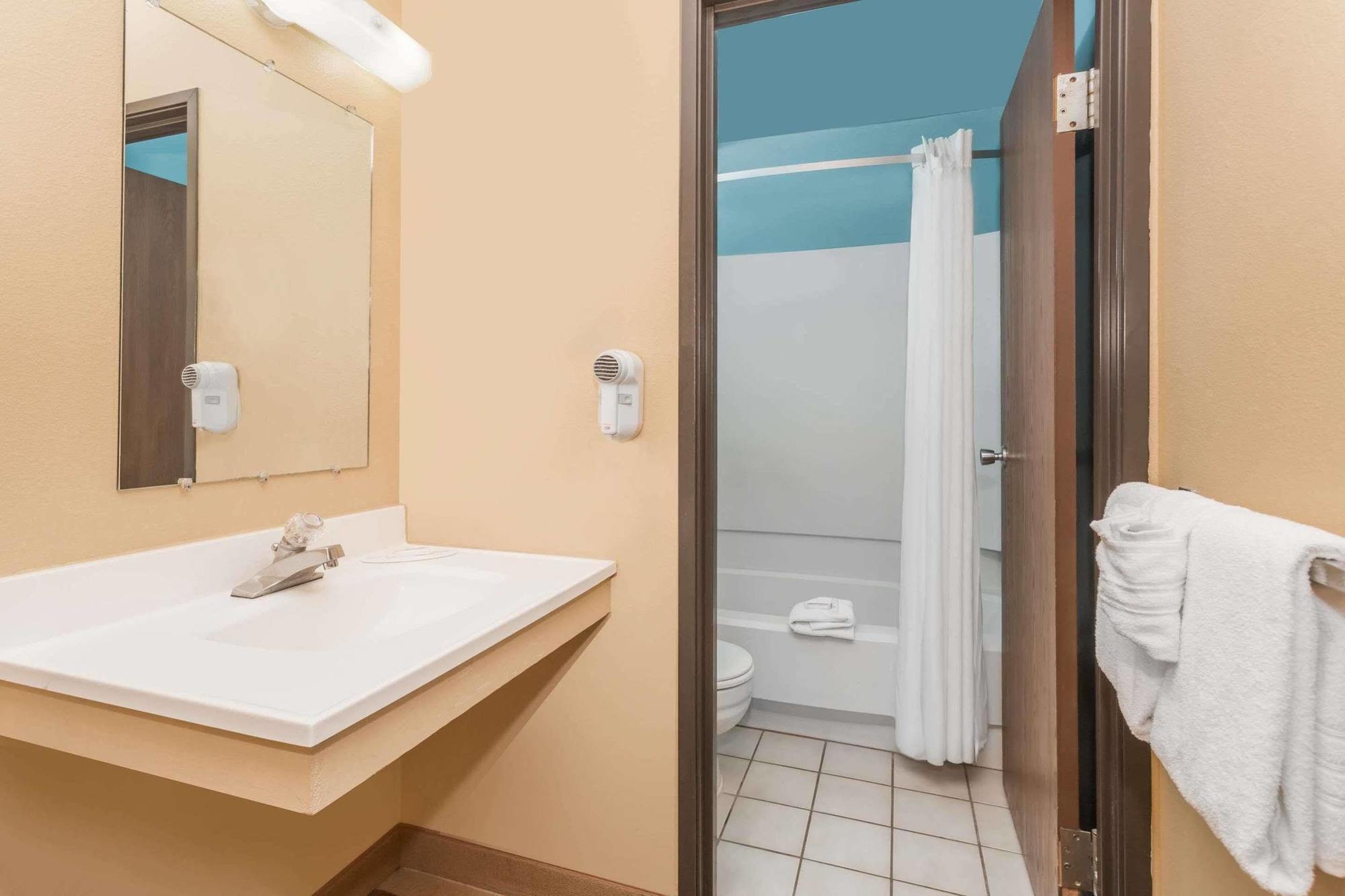 Super 8 By Wyndham Dillon/breckenridge Area Hotel 2*