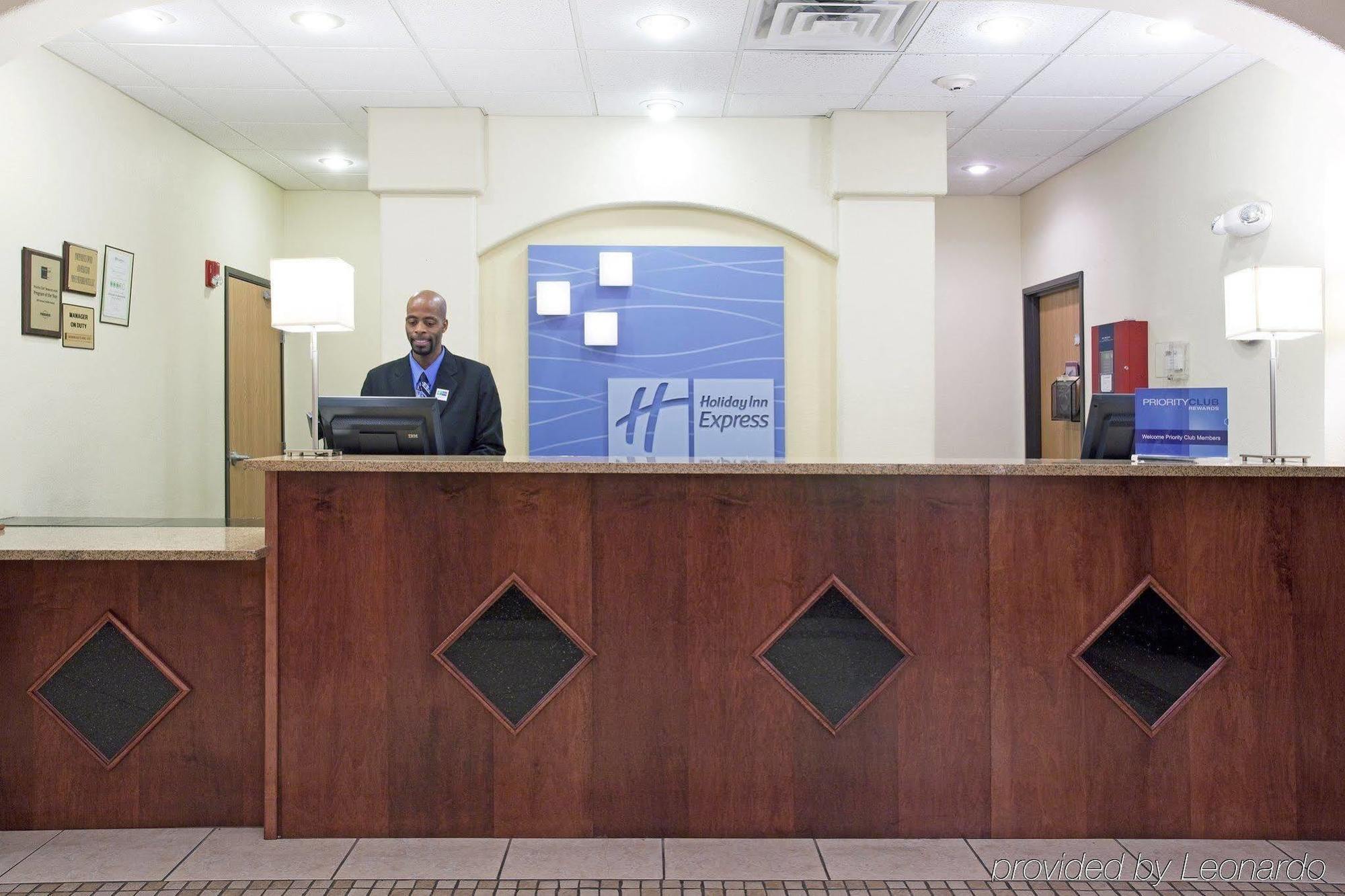 Hotel Express & By Ihg