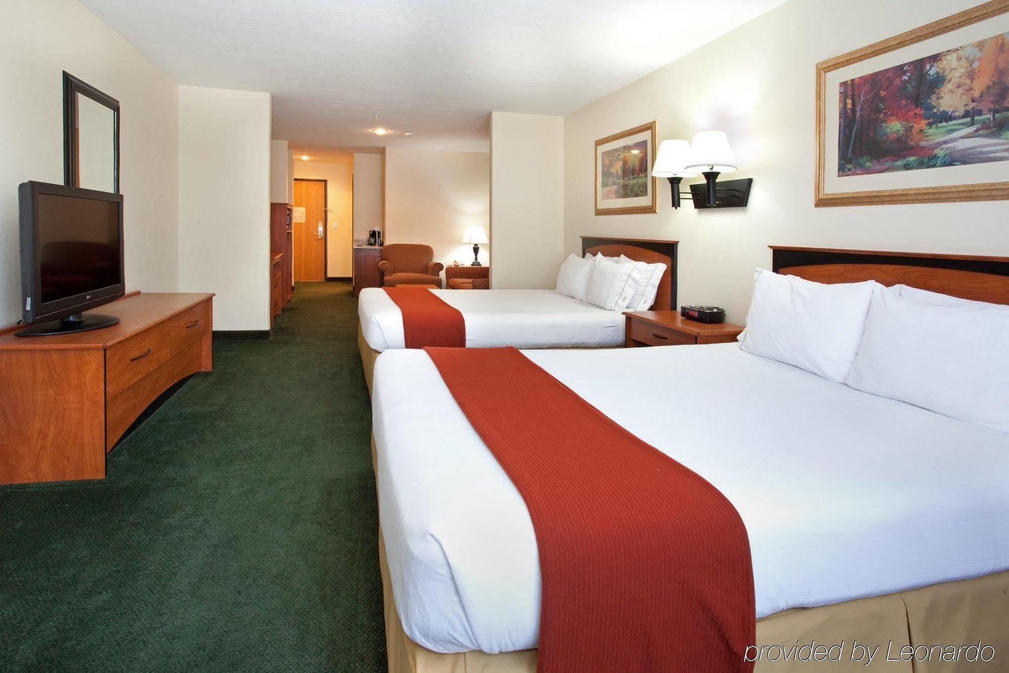 Express & By Ihg