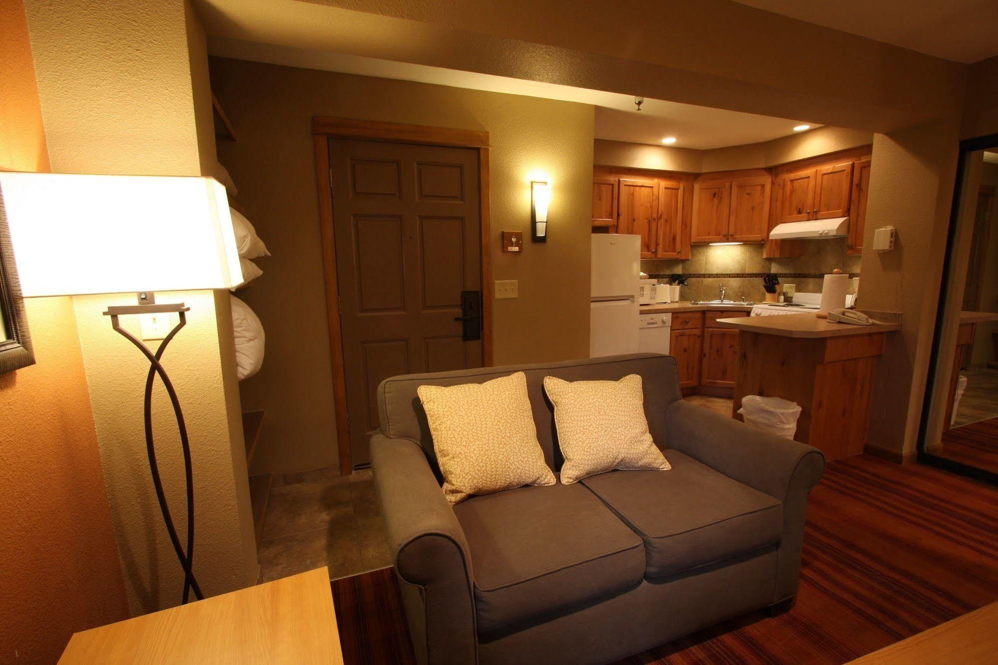 Hotel The Village At Steamboat 2*