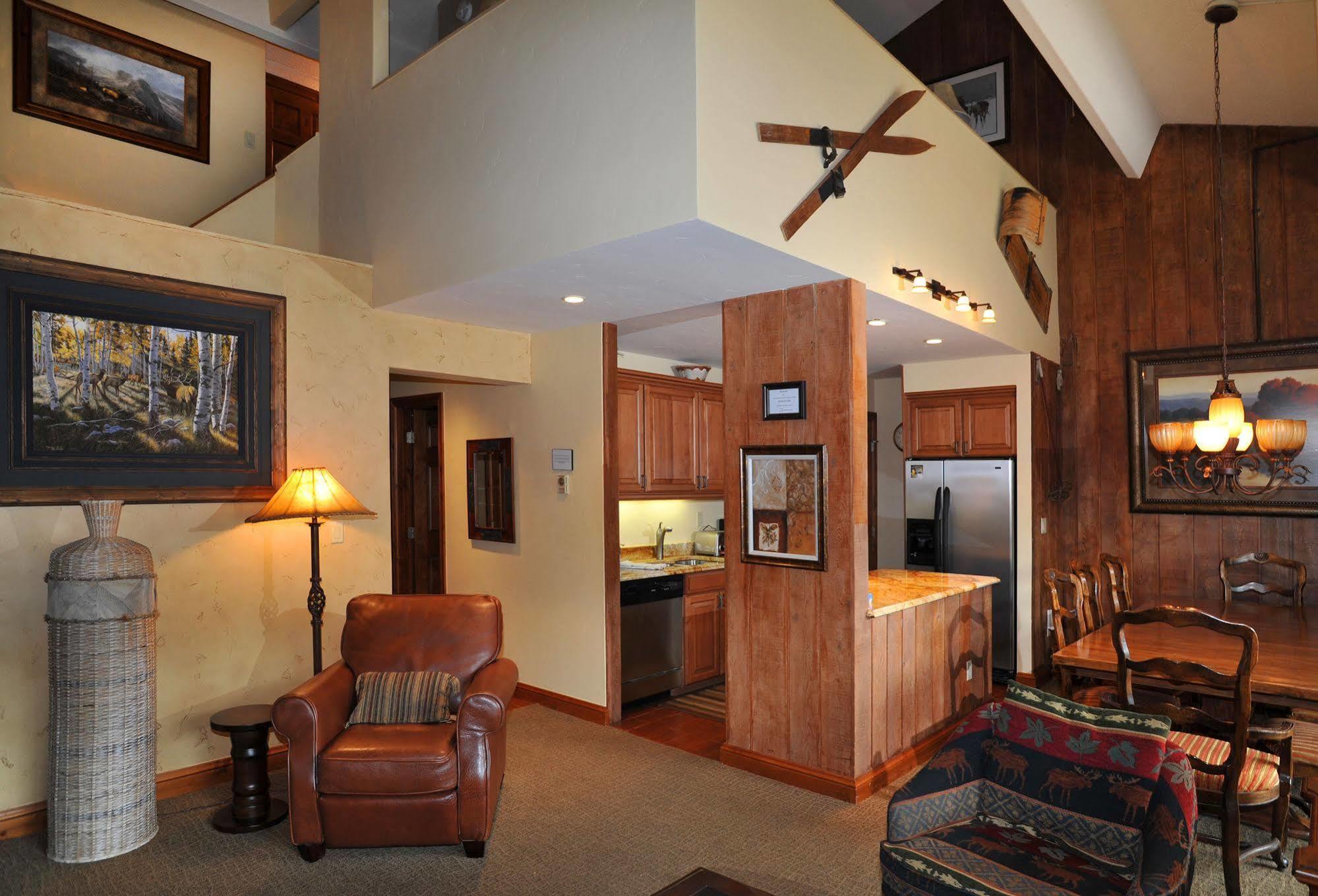 Hotel Vantage Point Lionshead By Berkshire Hathaway 2*