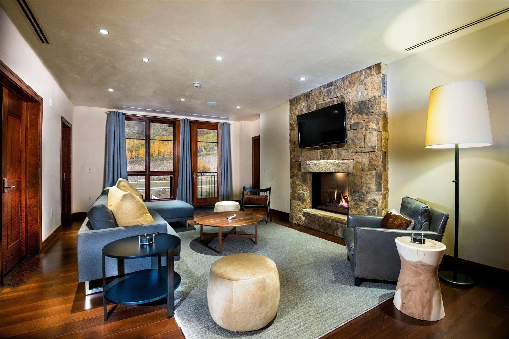 4 Bedroom Luxury At Solaris Residences Apartment *