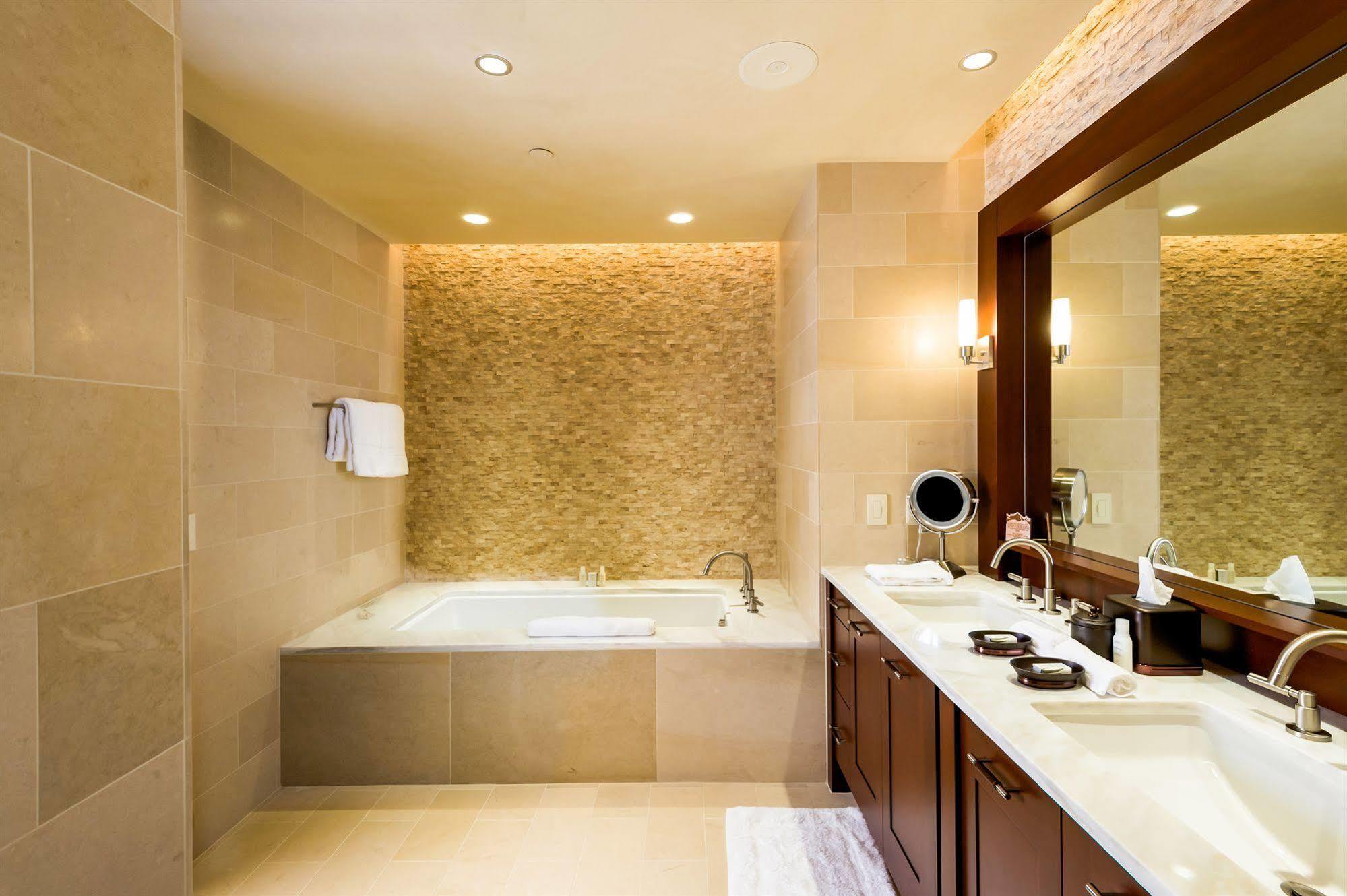 4 Bedroom Luxury At Solaris Residences Apartment