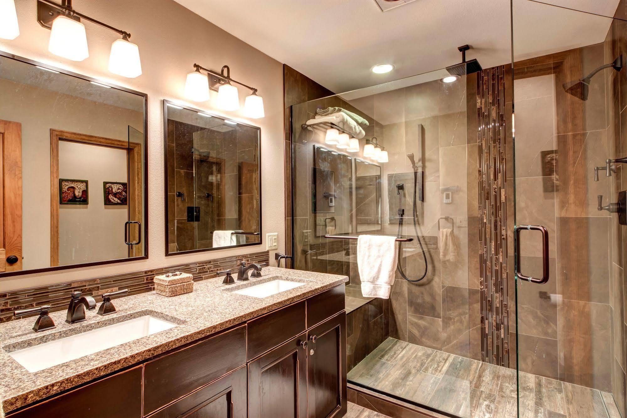 Hotel One Place Townhomes