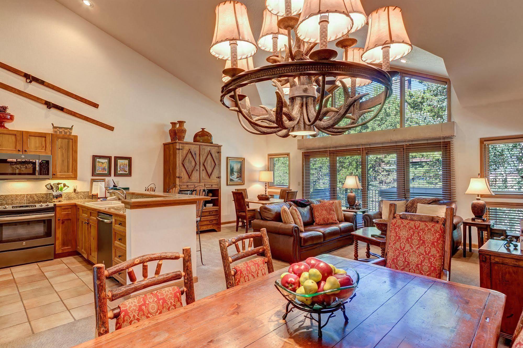 One Place Townhomes 3*