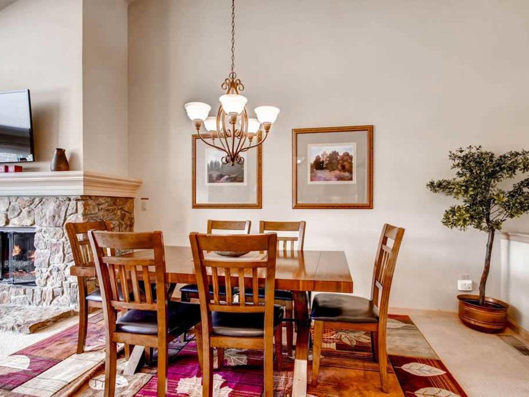 One Place Townhomes Hotel 3*