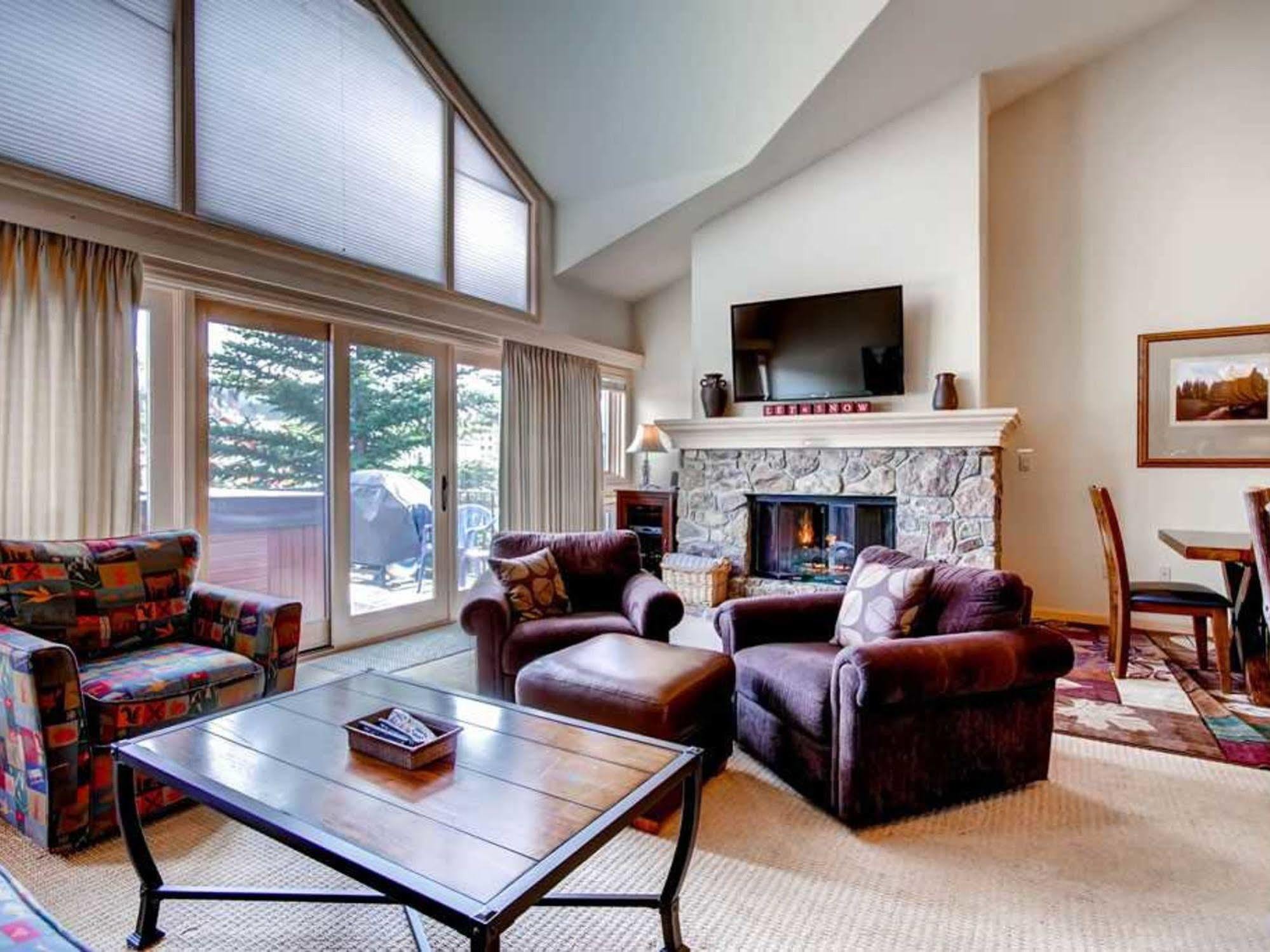 One Place Townhomes 3*