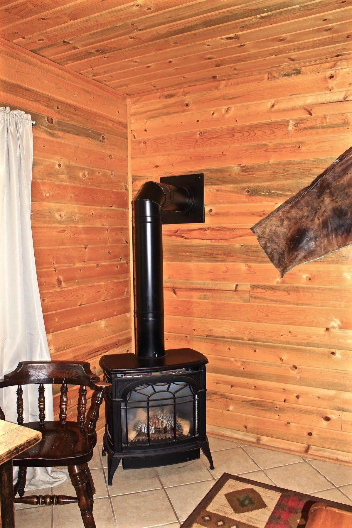 Elk River Guest Ranch Hotel 4*