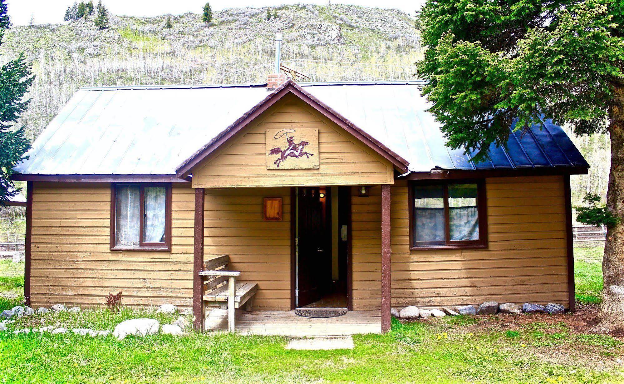 Hotel Elk River Guest Ranch 4*