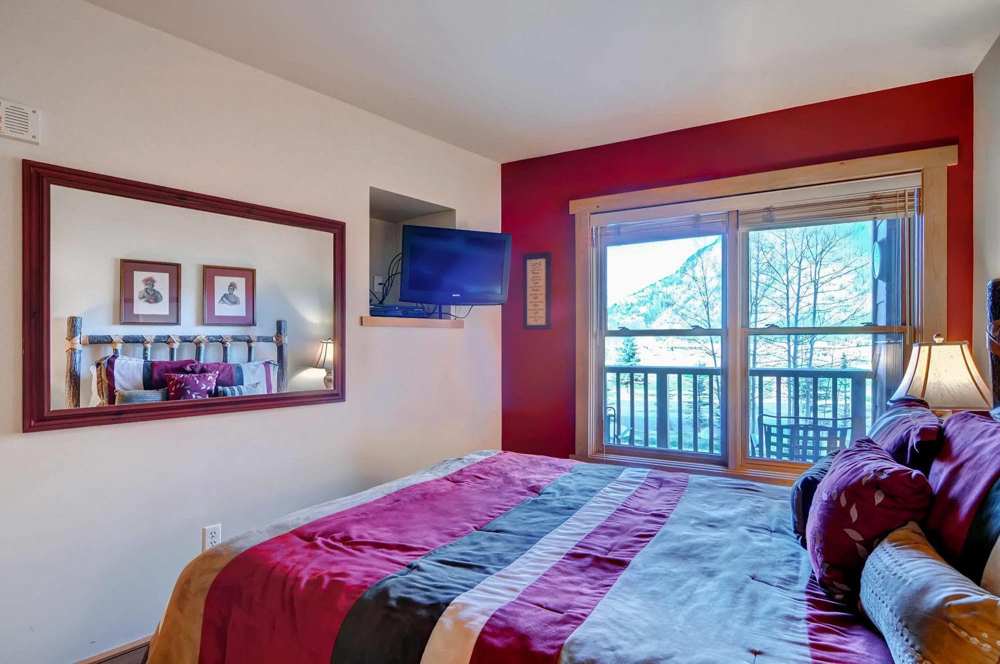 East Village Hotel