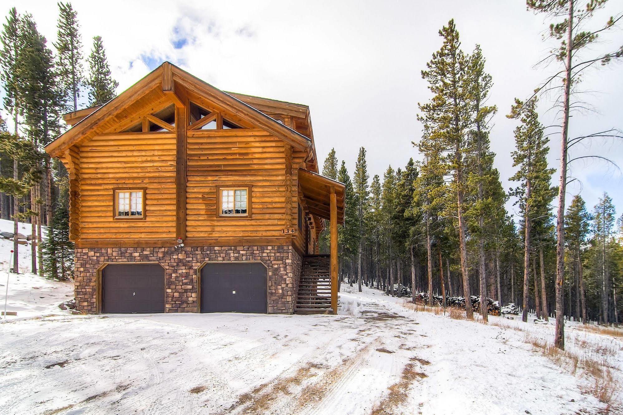 Snowshoe Retreat