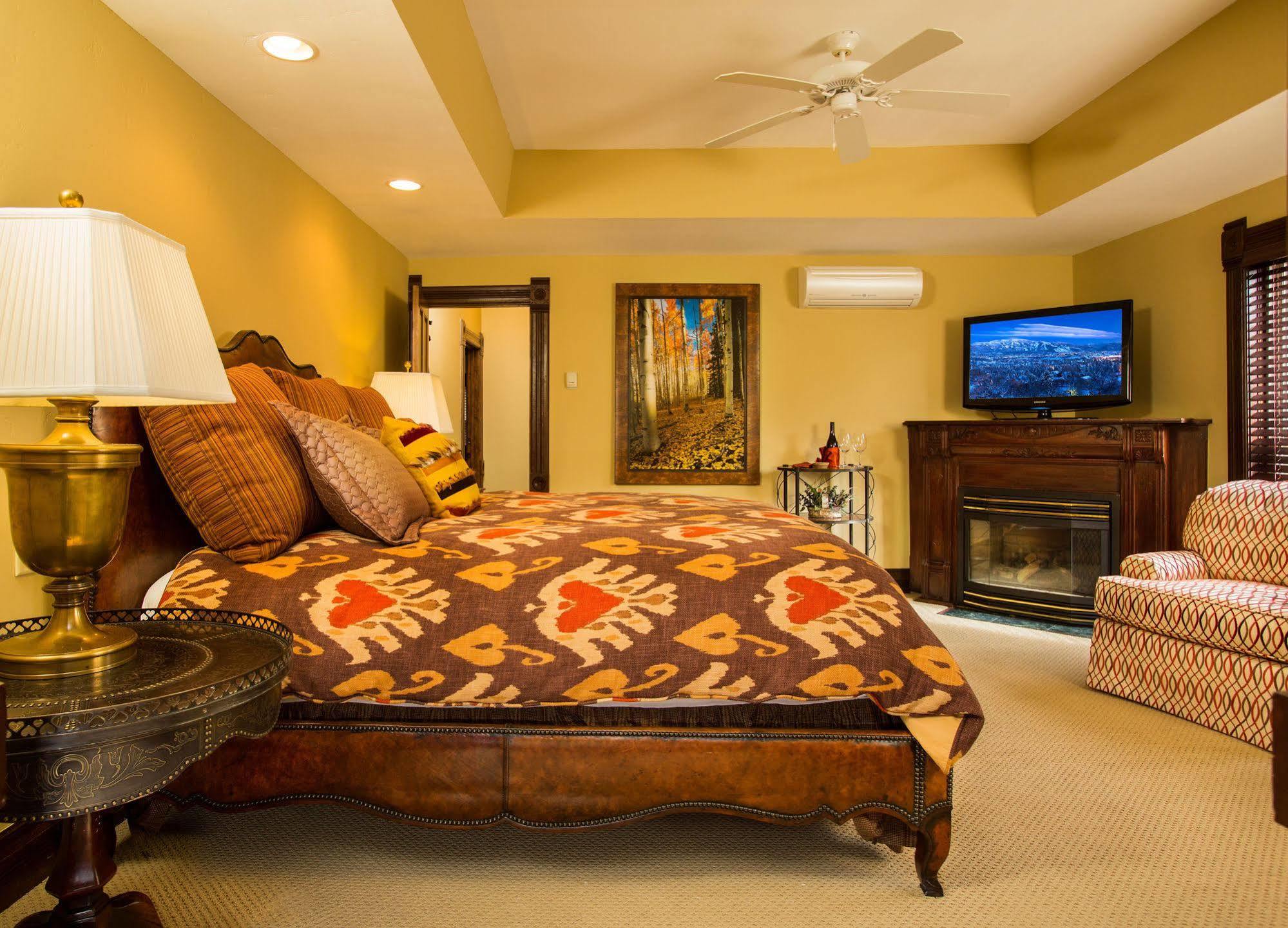 The Victorian Luxury 2*