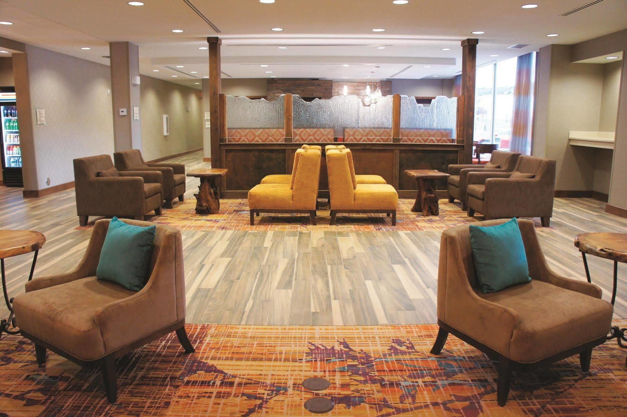 Hotel La Quinta By Wyndham 3*
