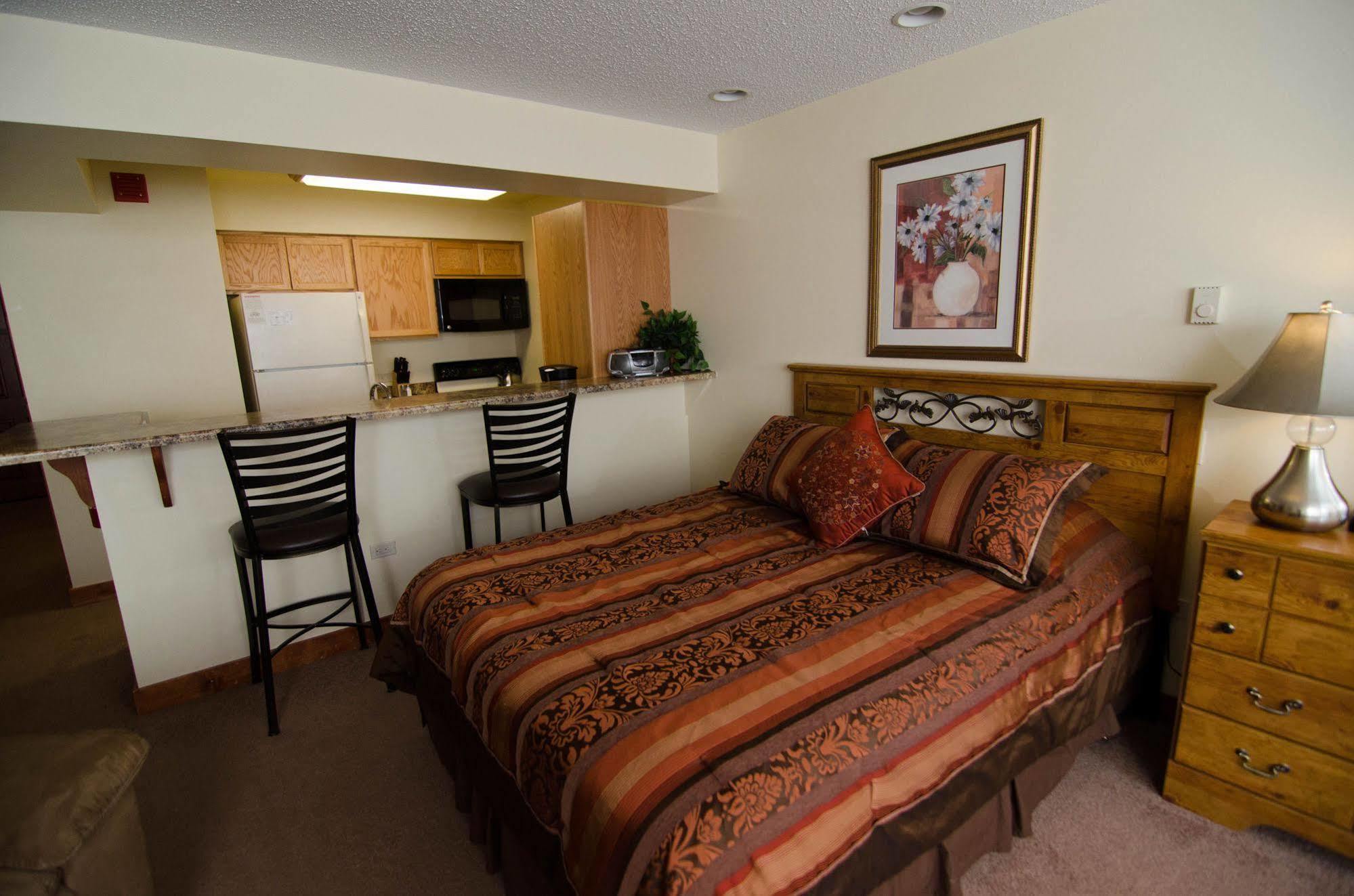 Wedgewood Hotel 3*