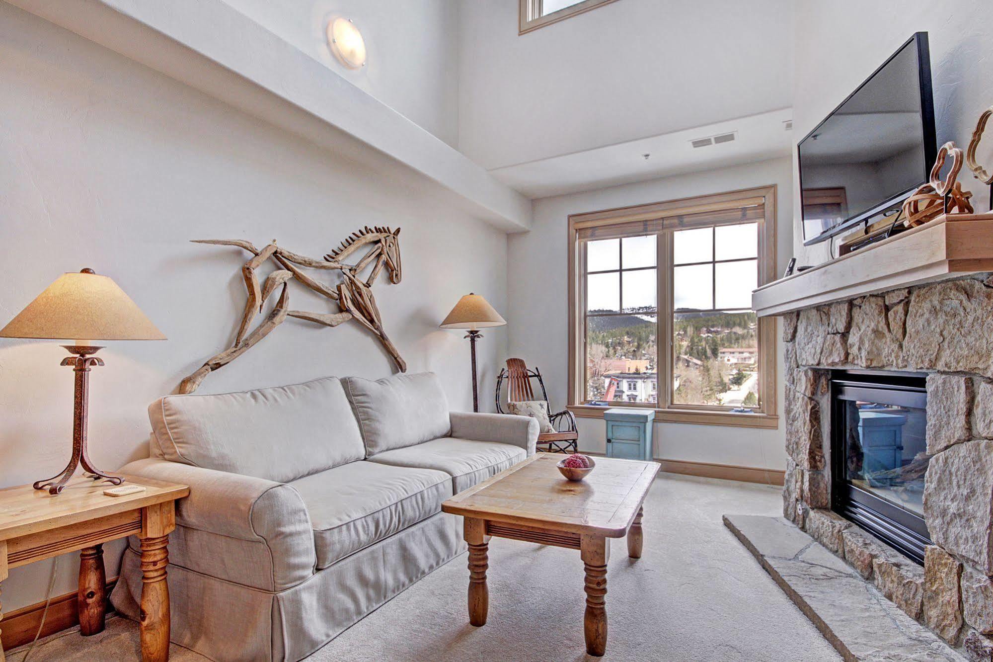 Park Avenue Lofts 3*