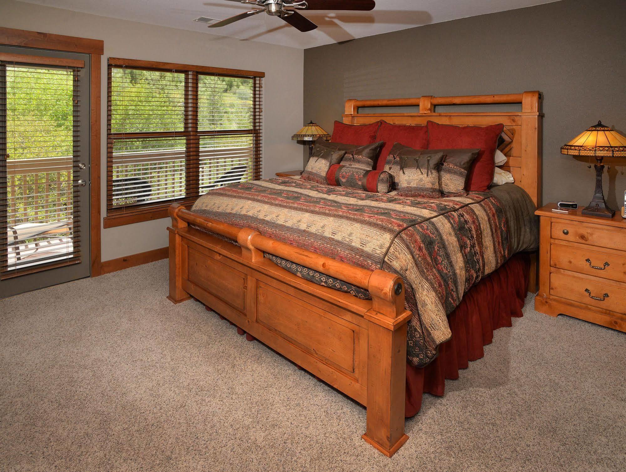 Canyon Run Village *