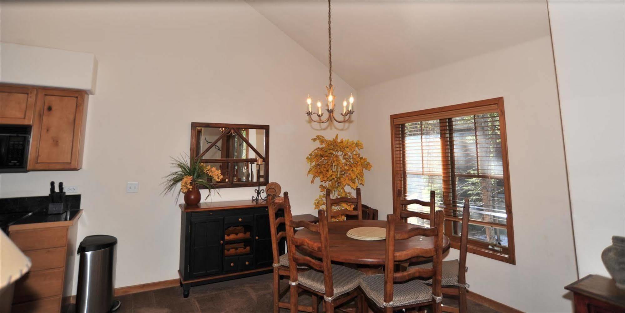 Los Pinos By Managers Hotel Breckenridge