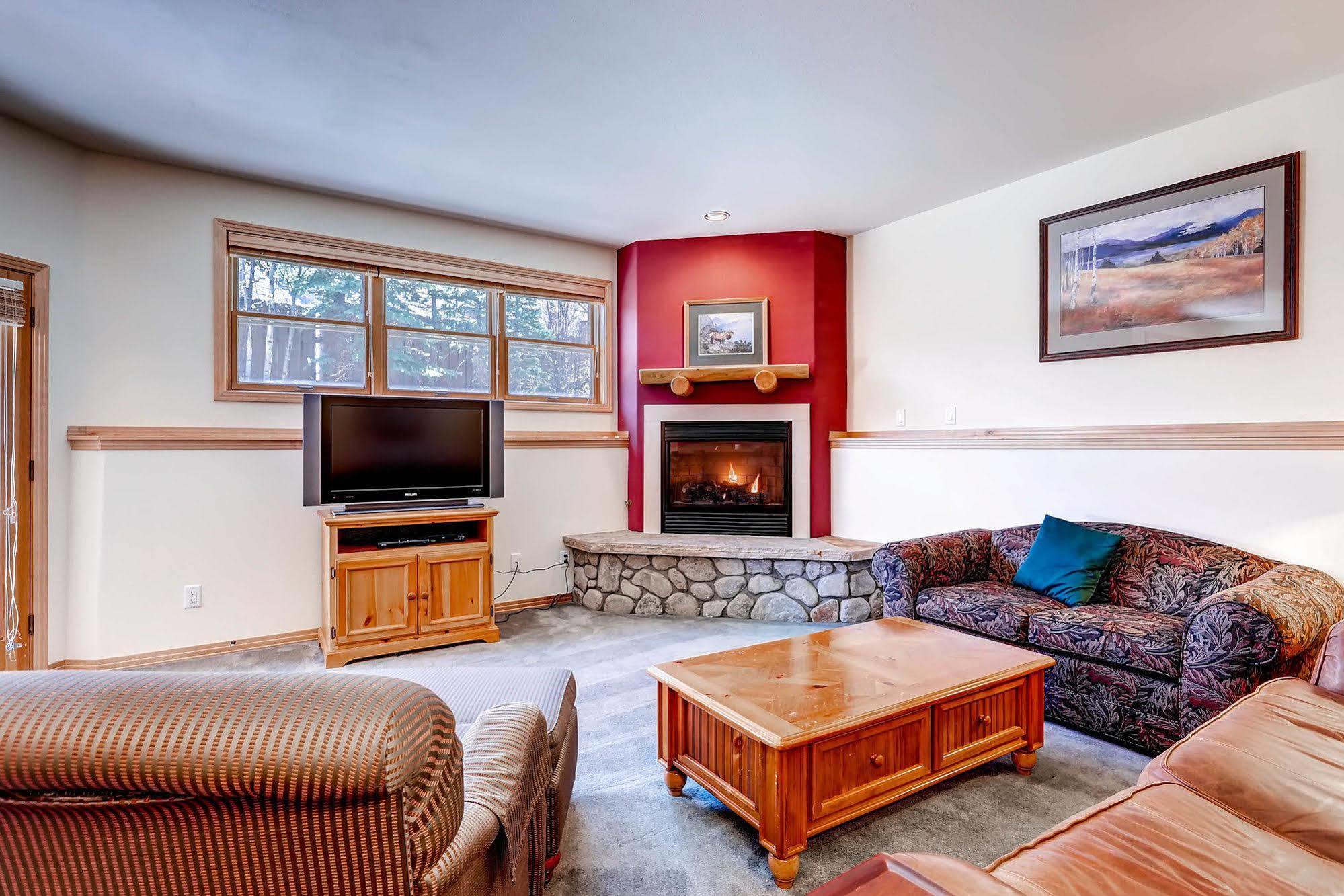 Corral At Apartment *