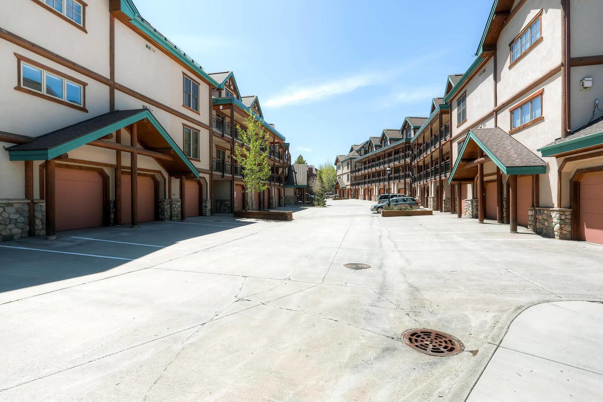 Corral At Apartment Breckenridge