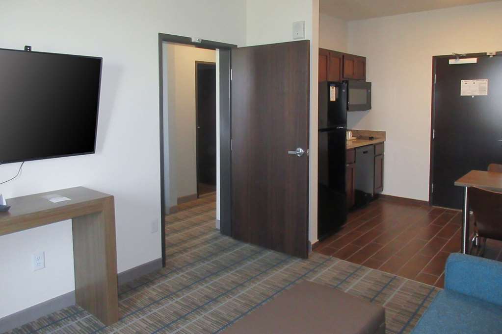 Mainstay International Airport Hotel